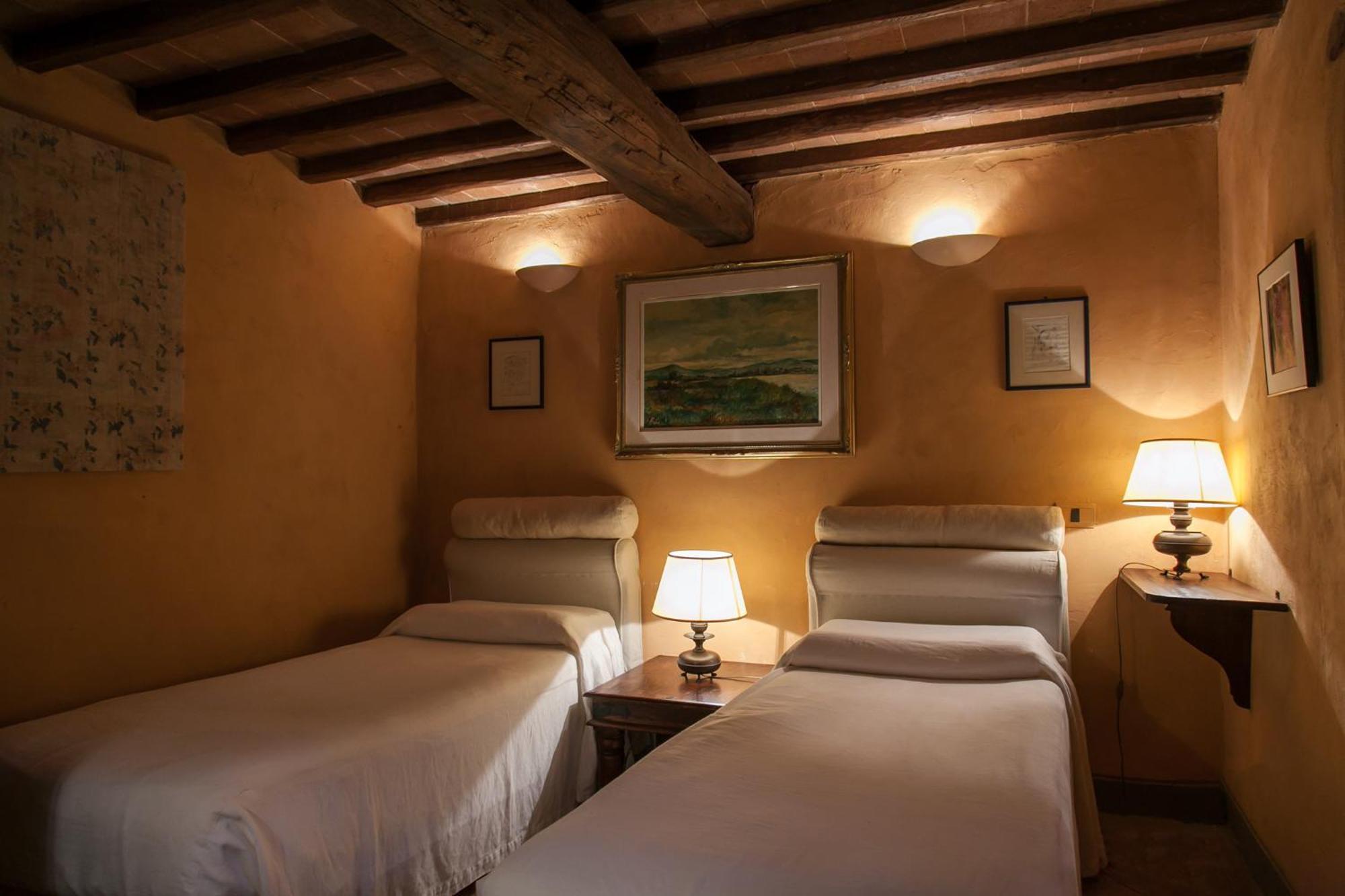 Cortona Village Heights Two Bedroom Екстериор снимка